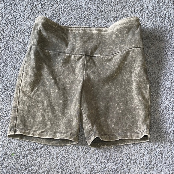 More Than Magic Gray Shorts with Wide Waistband and Soft Texture - Picture 1 of 4